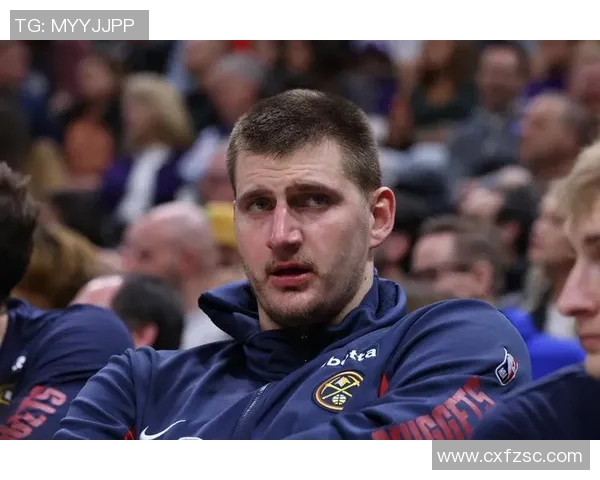 吓人！戈登1.4秒长传甩前场 精准给到约基奇手里中距离嗑筐而出